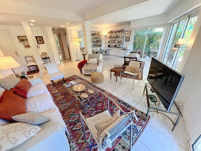 Appartement - 109 m² - 3 pièces