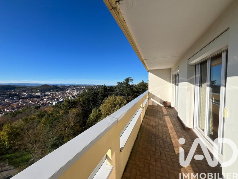 Appartement - 83 m² - 4 pièces