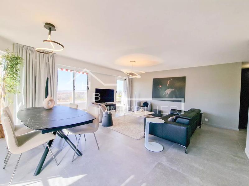 Appartement - 97 m² - 3 pièces