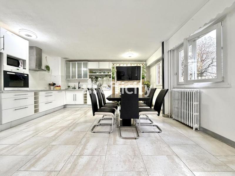 Appartement - 92 m² - 4 pièces