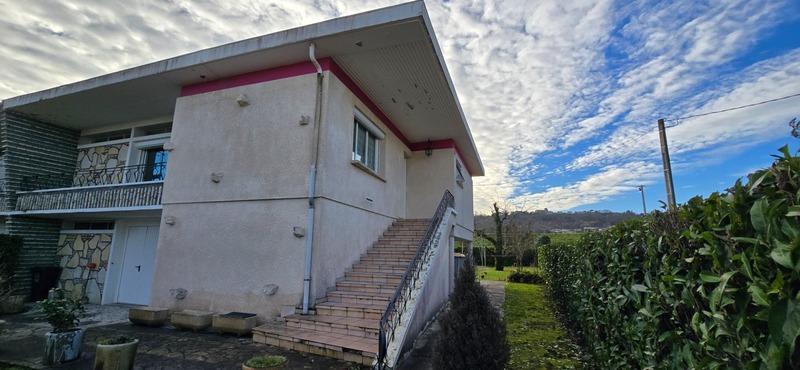 Maison - 137 m² - 5 pièces