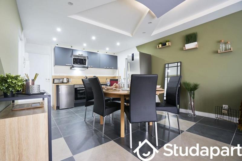 Chambre - 12 m² - 1 pièce