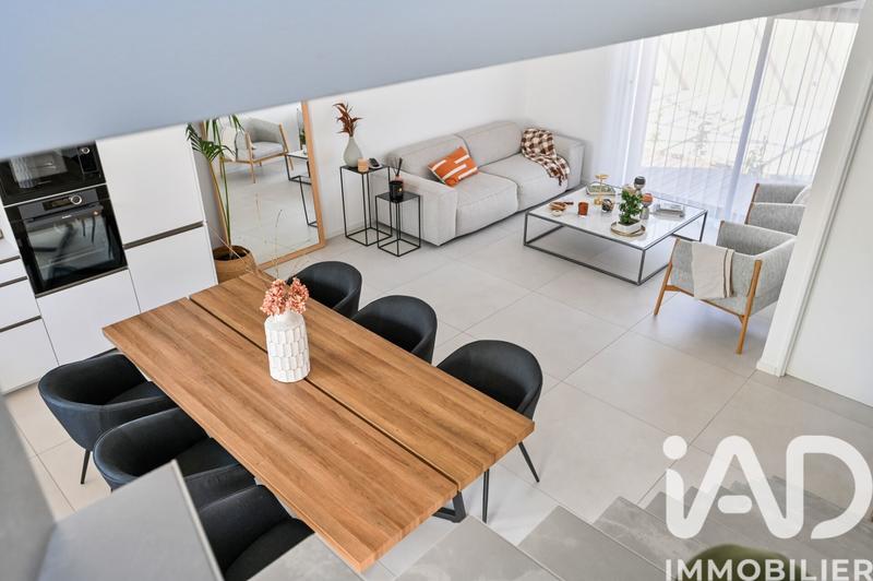 Maison - 82 m² - 3 pièces