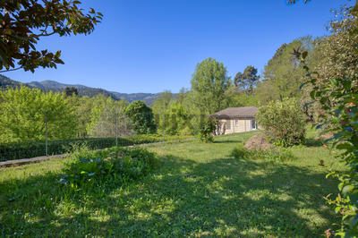 Maison - 250 m² - 10 pièces