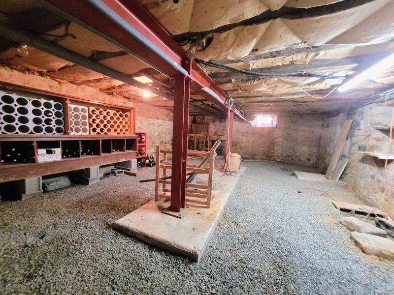 Maison en pierre - 159 m² - 6 pièces