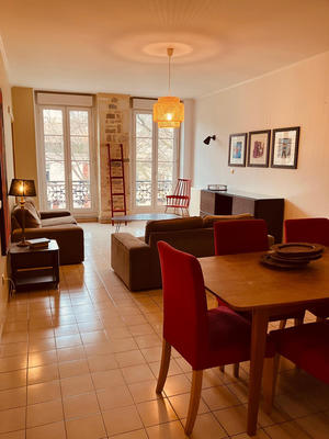 Appartement - 102 m² - 4 pièces
