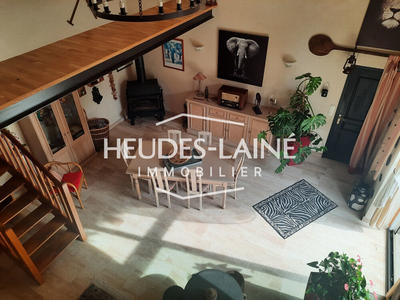 Maison - 201 m² - 7 pièces