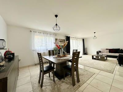 Maison - 145 m² - 4 pièces