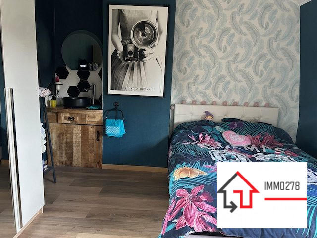 Maison - 250 m² - 9 pièces