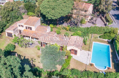 Villa - 160 m² - 5 pièces