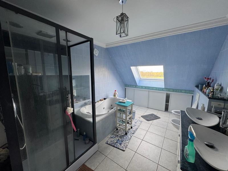 Maison - 194 m² - 7 pièces