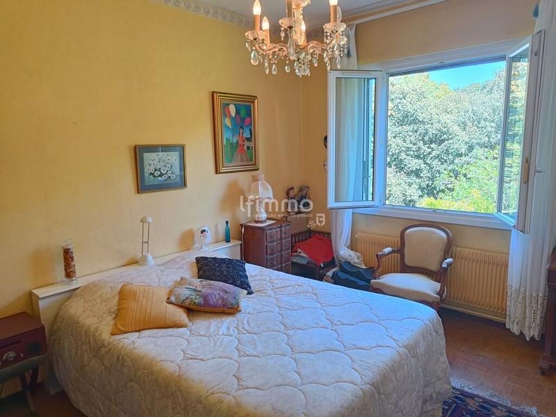 Maison - 195 m² - 6 pièces