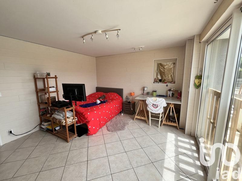 Maison - 270 m² - 10 pièces