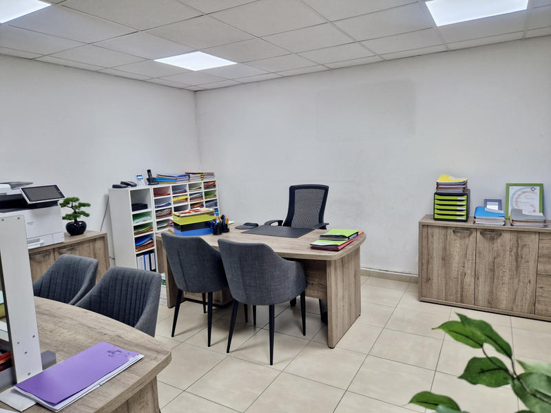 Bureau - 44 m²