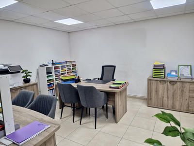 Bureau - 44 m²