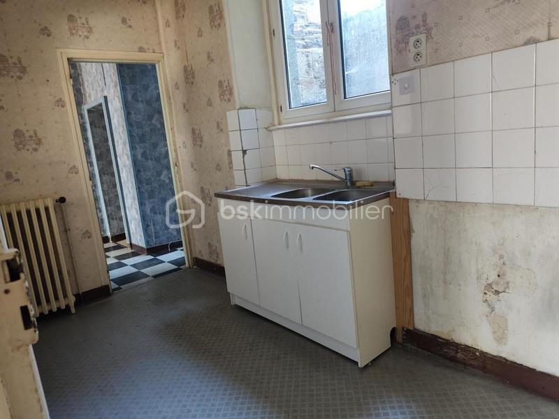 Maison - 200 m² - 11 pièces