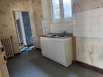 Maison - 200 m² - 11 pièces