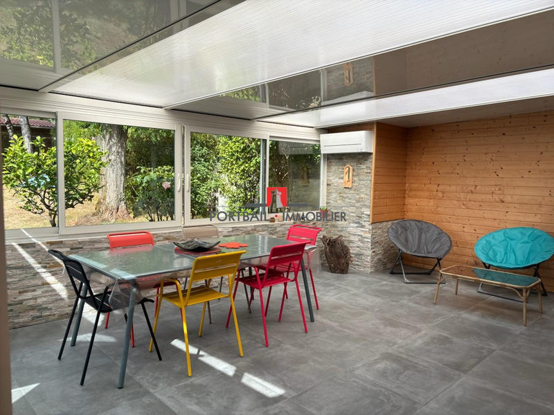 Maison - 159 m² - 6 pièces