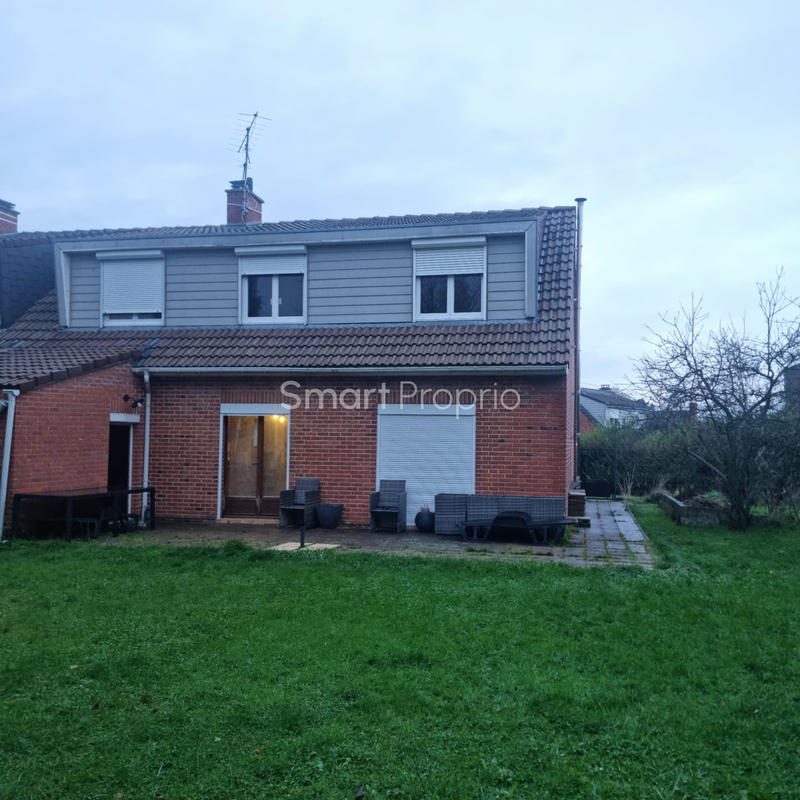 Maison - 100 m² - 9 pièces