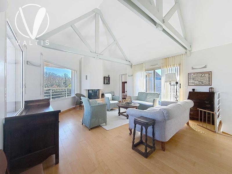 Maison contemporaine - 148 m² - 6 pièces