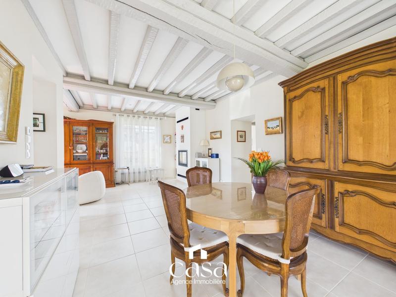 Maison - 160 m² - 8 pièces