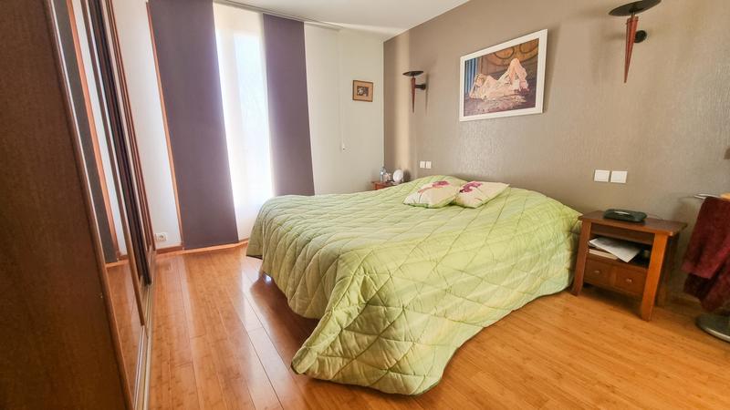 Maison - 180 m² - 6 pièces