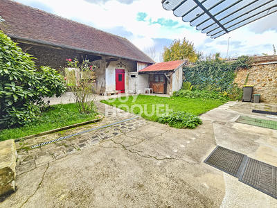 Maison - 104 m² - 5 pièces