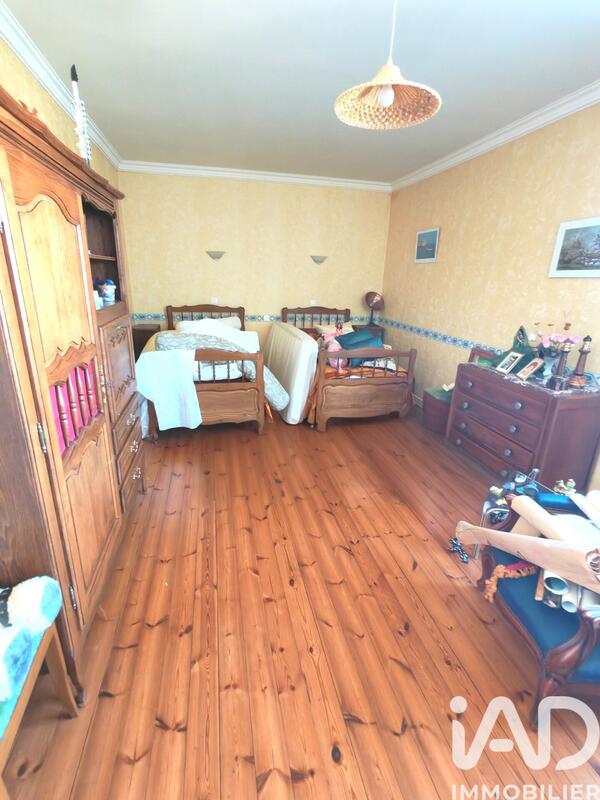 Maison - 150 m² - 8 pièces