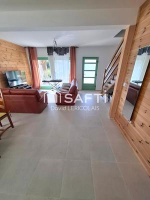 Maison - 90 m² - 5 pièces