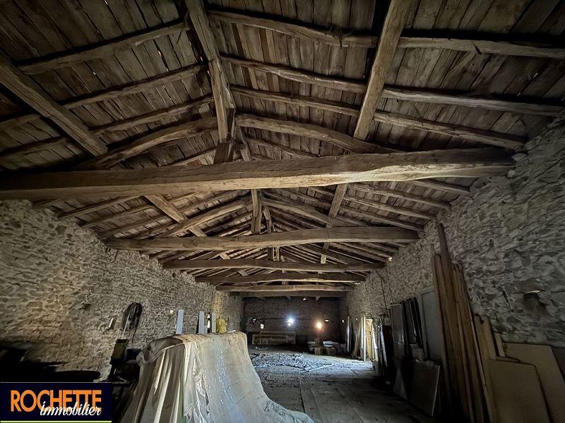 Demeure - 228 m² - 9 pièces