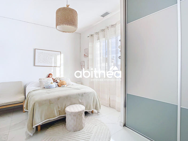 Villa - 140 m² - 4 pièces