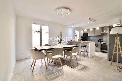 Villa - 90 m² - 4 pièces