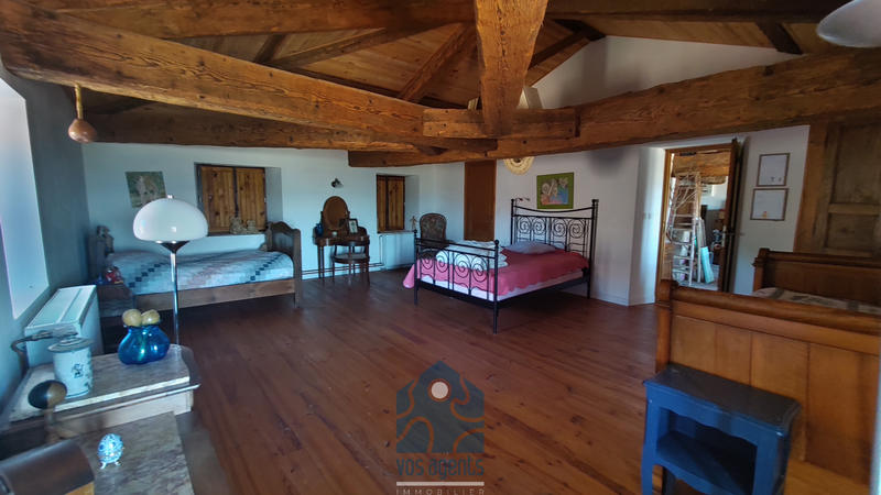 Maison - 300 m² - 7 pièces