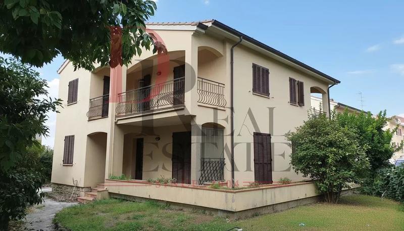 Maison - 153 m² - 6 pièces