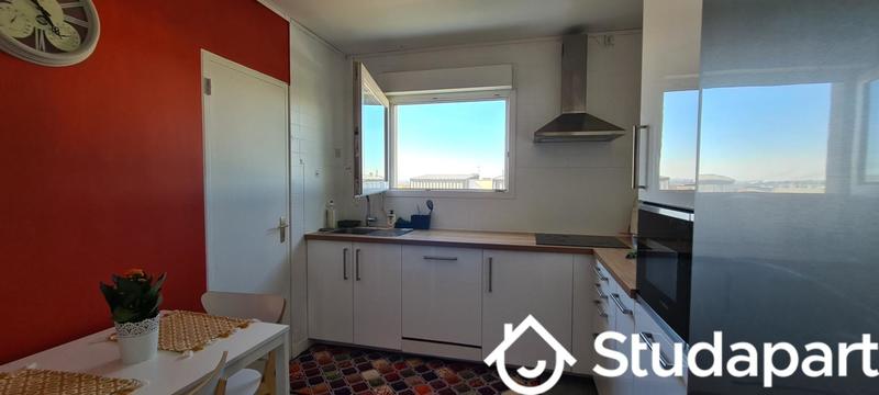 Chambre - 13 m² - 1 pièce