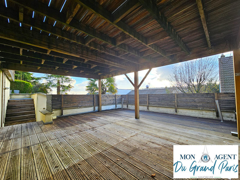 Maison - 185 m² - 7 pièces