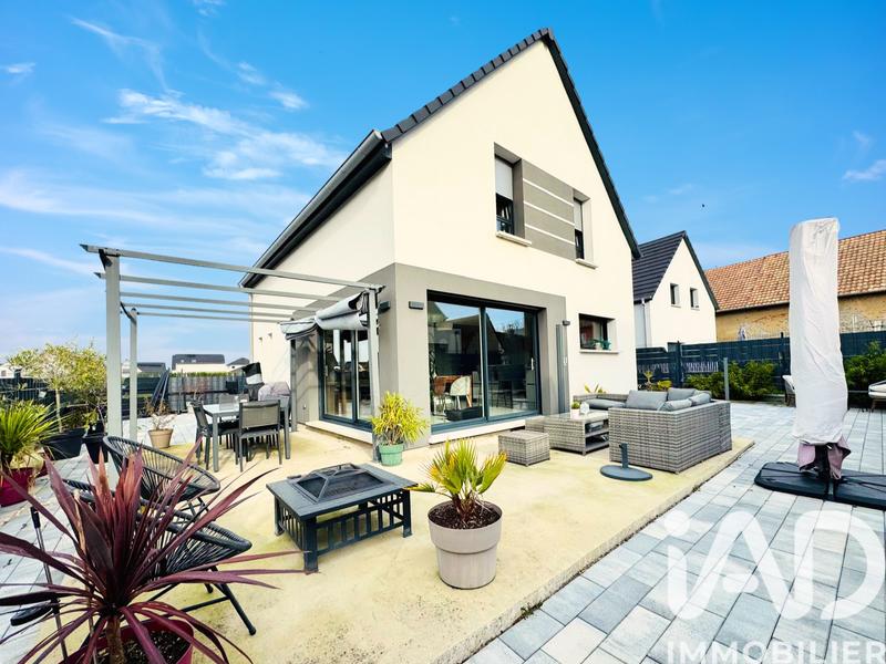 Maison - 105 m² - 6 pièces