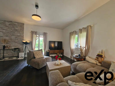 Maison - 74 m² - 4 pièces