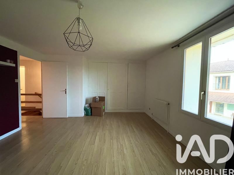 Maison - 276 m² - 9 pièces