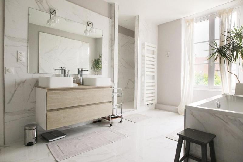 Propriété - 616 m² - 6 pièces