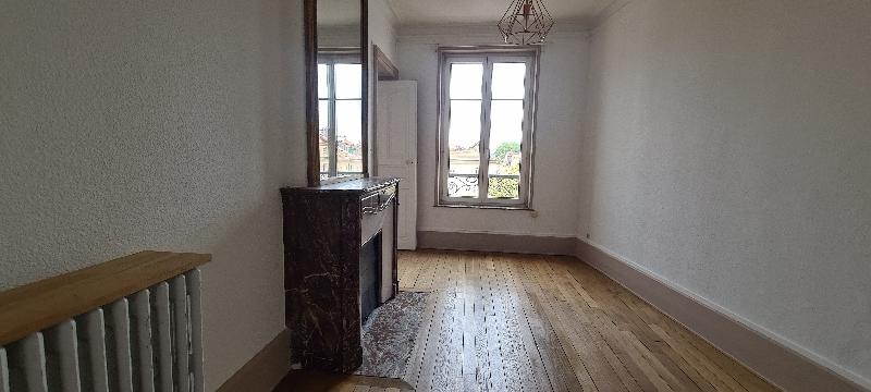 Appartement - 97 m² - 4 pièces