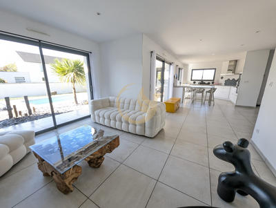Maison contemporaine - 132 m² - 6 pièces