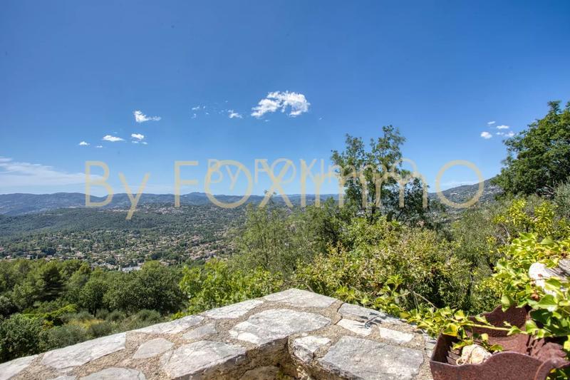 Maison - 220 m² - 5 pièces