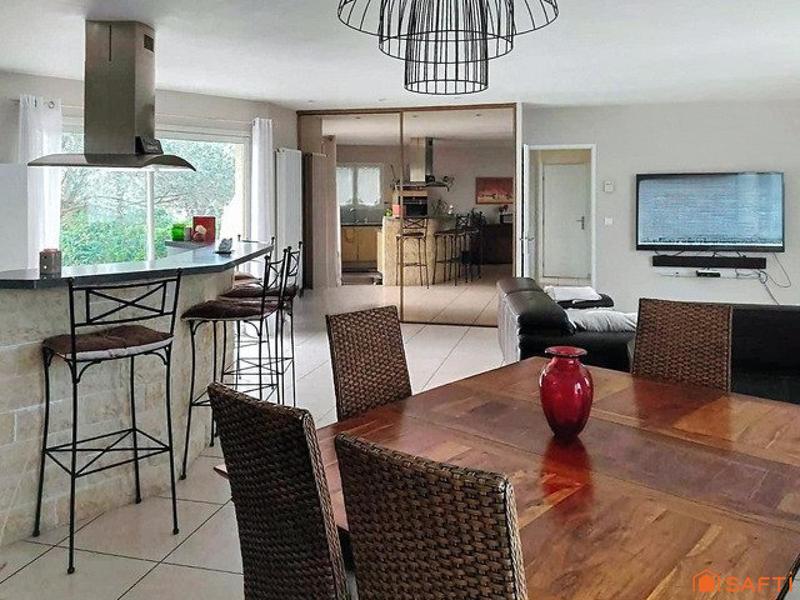 Maison - 120 m² - 6 pièces