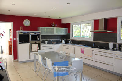 Villa - 202 m² - 5 pièces