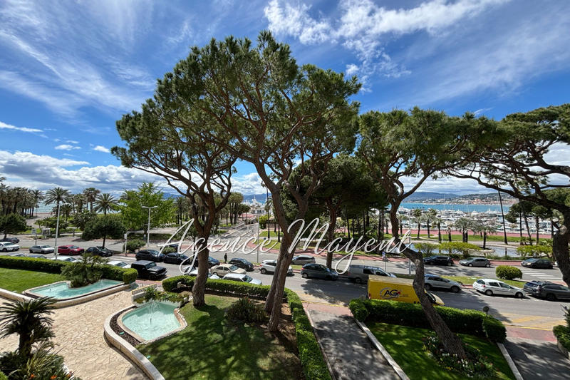 Appartement - 106 m² - 4 pièces