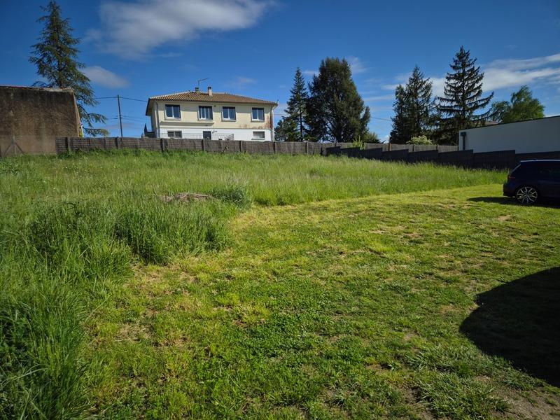 Terrain constructible - 609 m²