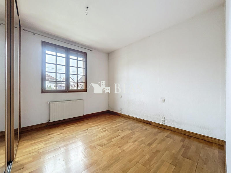 Maison - 88 m² - 3 pièces