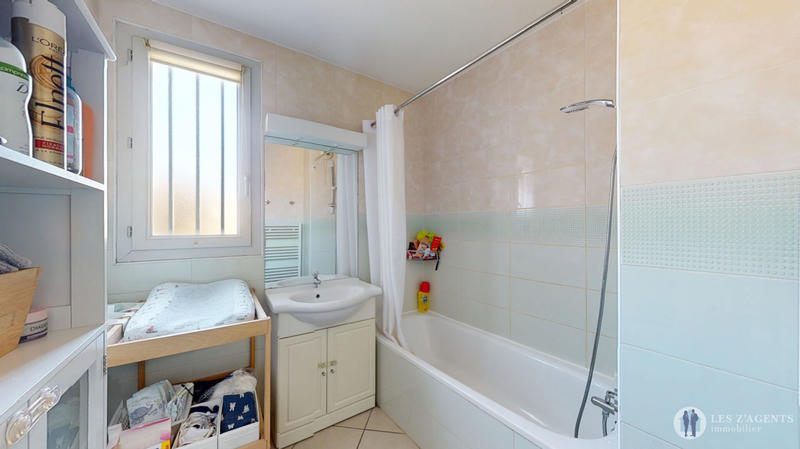 Appartement - 65 m² - 3 pièces