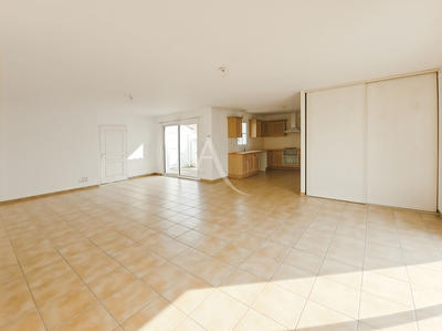 Maison - 88 m² - 3 pièces